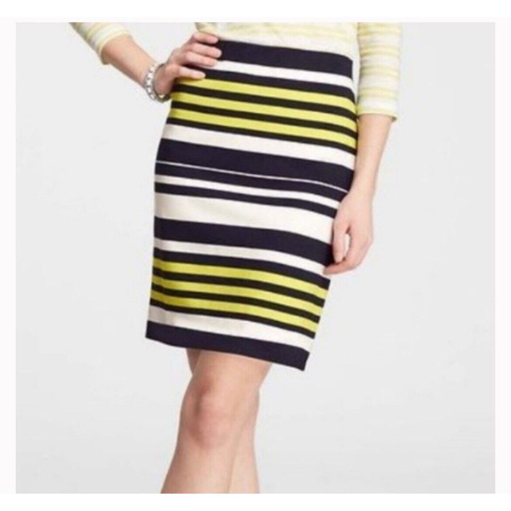 Ann Taylor Skirt Size 10P Black Chartreus White Stripe Knee Length Stretch